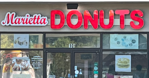 The Glazed Donuts From Marietta Donuts In Georgia Are So Good, They Practically Melt In Your Mouth