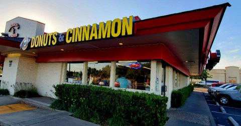 The Glazed Donuts From Rocklin Donuts & Cinnamon In Northern California Are So Good, They Practically Melt In Your Mouth