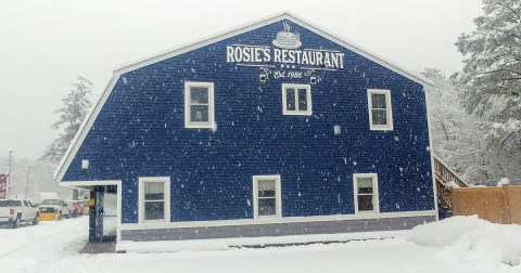 The Small-Town Diner Where Locals Catch Up Over French Toast And Apple Crisp