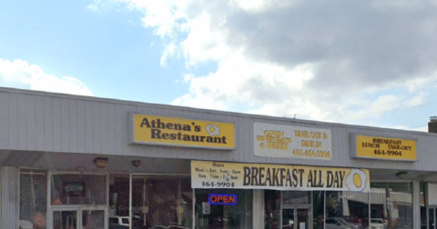 The Breakfast Plates From Athena’s Breakfast & Lunch In Rhode Island Are So Big, They Could Feed An Entire Family