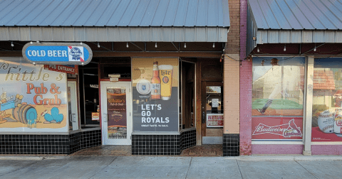 The Tenderloin From Whittles Pub & Grub In Missouri Is So Big, It Could Feed An Entire Family