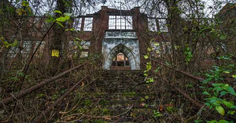 Vacant: Inside 13 Eerie and Fascinating Abandoned Locations Across America