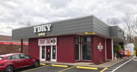 The Under-The-Radar BBQ Joint Where Locals Catch Up Over Brisket And Pulled Pork Sandwiches