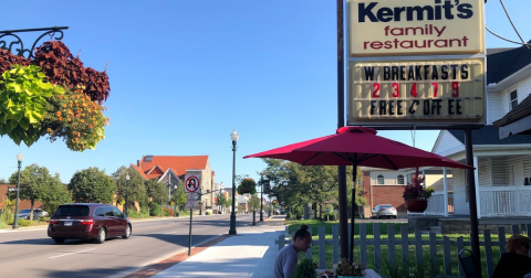 The Small-Town Diner In Ohio Where Locals Catch Up Over Pancakes And Coffee