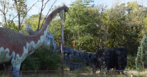 The Incredible Hike In Michigan That Leads To A Fascinating Abandoned Roadside Attraction