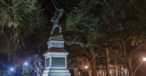 These Haunted Ghost Tours In Georgia Are Paranormal Experiences Like No Other