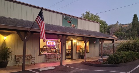 The Sandwiches From This Restaurant In Northern California Are So Big, They Could Feed An Entire Family