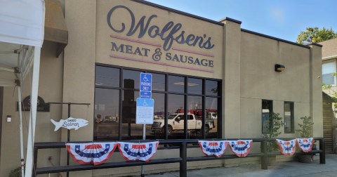 This Mom ‘N Pop Meat Shop In Northern California Makes Over 70 Types Of Homemade Sausage