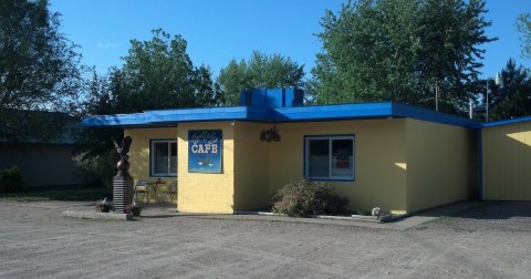 The Tiny Restaurant In Minnesota That Only Serves A Couple Dozen Guests At A Time