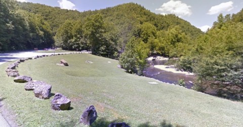 The Stunning Landscape In Tennessee That Appears As Though It Was Ripped From A Georges Seurat Painting