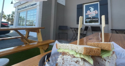 The Tiny Deli In Florida That Only Serves A Handful Of Guests At A Time