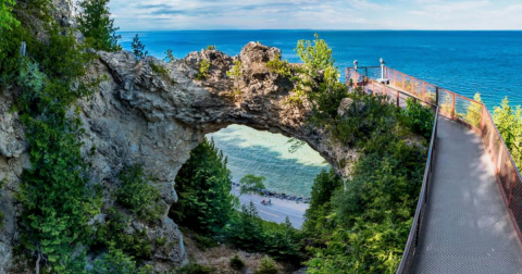 15 Incredible Natural Wonders In Michigan That Defy Explanation