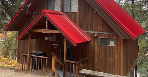 Enjoy A Water-Filled Weekend At This Riverfront Cabin In Washington With Its Own Deck