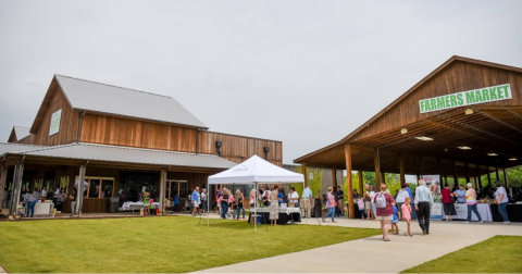 The One-Of-A-Kind Grocery Store In Georgia That You Could Spend Hours Exploring