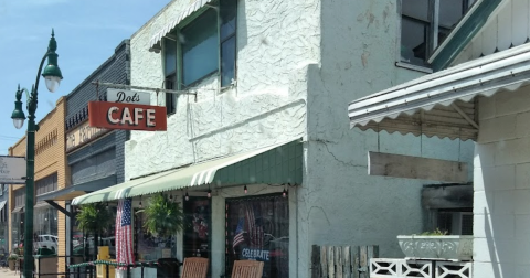 The Small-Town Cafe In Oklahoma That Serves Unbelievable Breakfasts