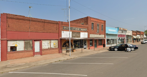 Most People Don't Know There's An Old-Fashioned Soda Fountain Inside Loud Mountain Trading Co. In Oklahoma