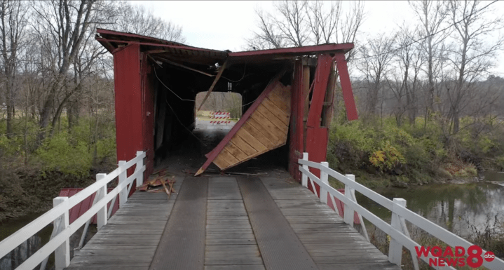 red-covered bridge in Princeton, Illinois