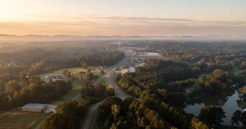 This Charming Community Might Just Be The Most Peaceful Place To Live In Alabama