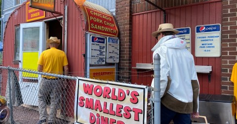 The Tiny Diner In New York That Only Serves Four Guests At A Time