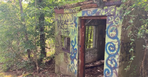 The Incredible Hike In Massachusetts That Leads To A Fascinating Abandoned Ski Area