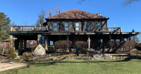 Experience The Old West, Then Stay At One Of North Carolina's Oldest Hotels