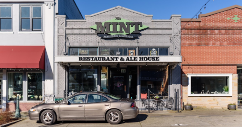 This 117-Year Old Alehouse Is One Of The Most Nostalgic Destinations In Washington