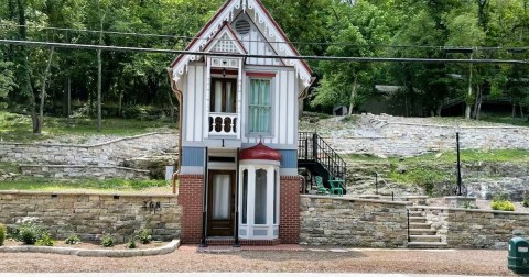 The Historic Arkansas Tiny Home That Will Transport You Back In Time