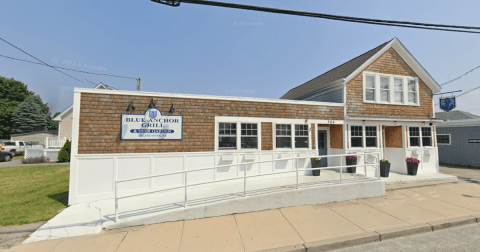 Blue Anchor Grill Is The Perfect Rhode Island Winter Destination