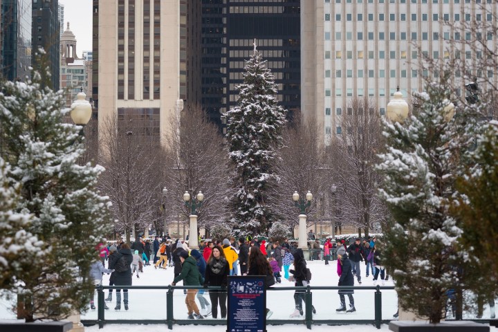 best ice skating in chicago