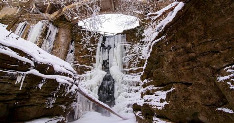 The Little-Known Natural Wonder In Illinois That Becomes Even More Enchanting In The Wintertime