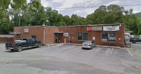 Taste The Best Biscuits And Gravy In Virginia At This Locally-Owned Cafe