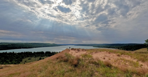 This Iconic Hiking Trail In Michigan Is One Of The Coolest Outdoor Adventures You’ll Ever Take