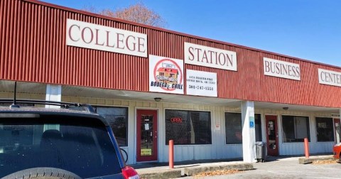 The Hole-In-The-Wall Eatery Serves Some Of The Best Burgers In Arkansas