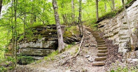 The Iconic Hiking Trail In Arkansas Is One Of The Coolest Outdoor Adventures You’ll Ever Take