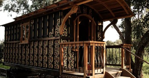 Sleep In A Carriage Surrounded By Nature In The Southern California Mountains