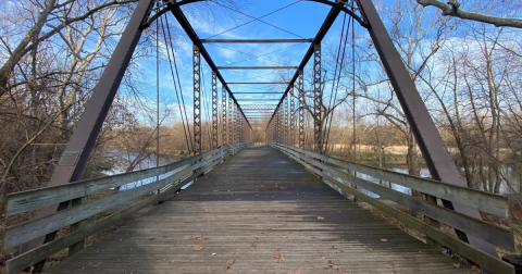 Crossing This 140-Year-Old Bridge In Ohio Is Like Walking Through History