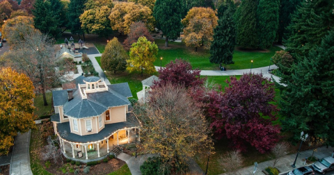 Esther Short Park In Washington Just Turned 171 Years Old And It's The Perfect Spot For A Day Trip