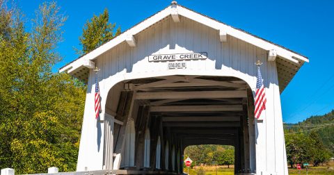 Crossing This Historical Bridge In Oregon Is Like Walking Through History