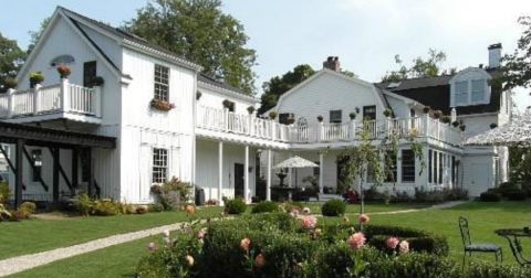 Kick Back And Relax With A Stay At The Beautiful Connecticut River Valley Inn