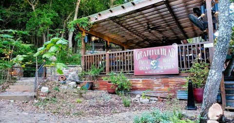 This Enchanting Garden Restaurant In Arkansas Will Transport You To Another World