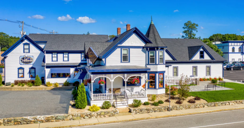 Hilliards Chocolates In Massachusetts Just Turned 100 Years Old And It's The Most Delicious Spot For A Day Trip