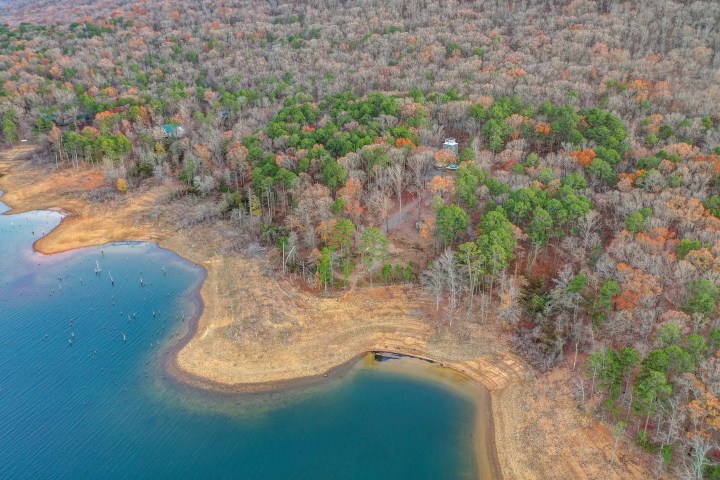 scenic Airbnbs in Arkansas