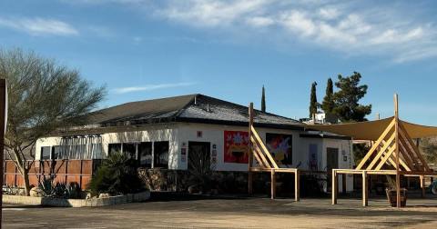 Take A Drive To The Desert To Dine At This Exceptional Remote Restaurant In Southern California