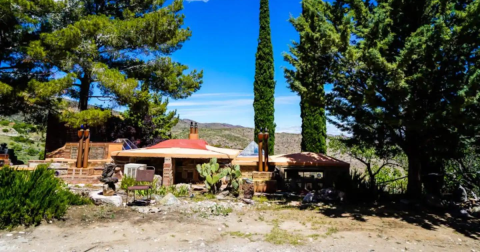 This Unusual Earth Home Airbnb In Jerome Is Worthy Of An Arizona Getaway