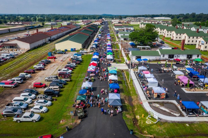 seasonal farmers' market in Arkansas