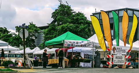 The Seasonal Farmers’ Market In Washington That We’re Absolutely Obsessed With