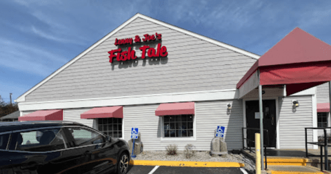 With Its Own Carousel, This Connecticut Seafood Shack Is Perfect For Families