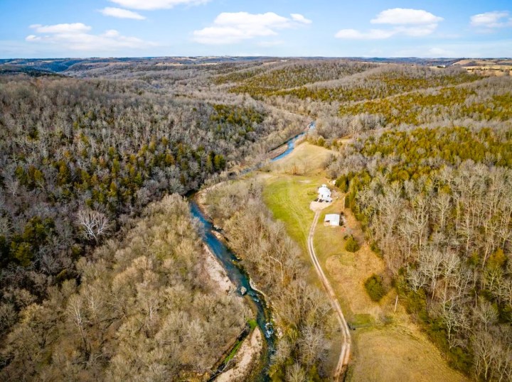 waterfront Airbnb In Arkansas