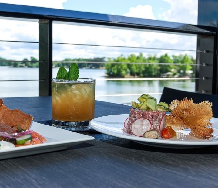 peaceful waterfront restaurant in North Carolina