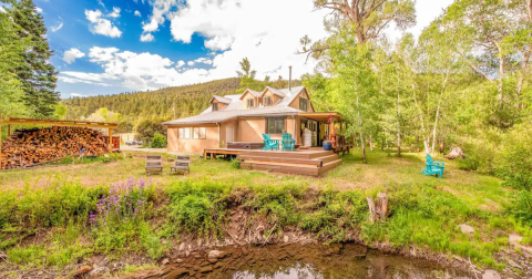 5 Waterfront Retreats In New Mexico That Are Perfect For Warm Weather Adventures